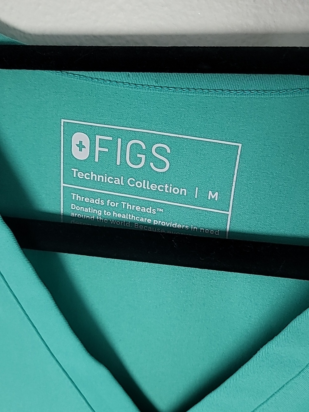 Figs Catarina one pocket scrub top. M Po# 2250 - Picture 3 of 4